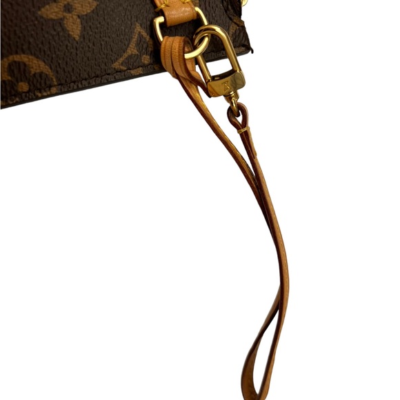 Authentic Louis Vuitton Monogram wristlet!  Great condition. Small spot on side. - Picture 10 of 14